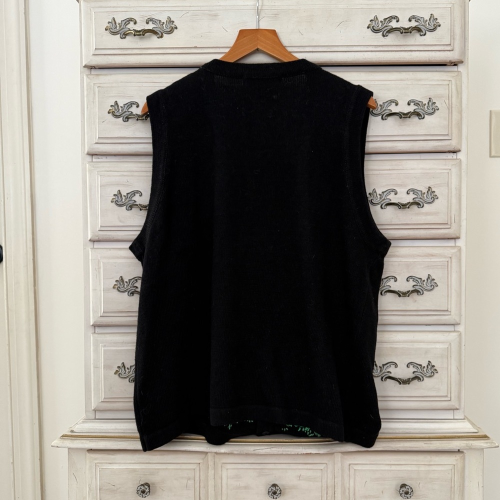 Victoria Jones Vintage Christmas Embroidered Sweater Vest - Picture 3 of 4